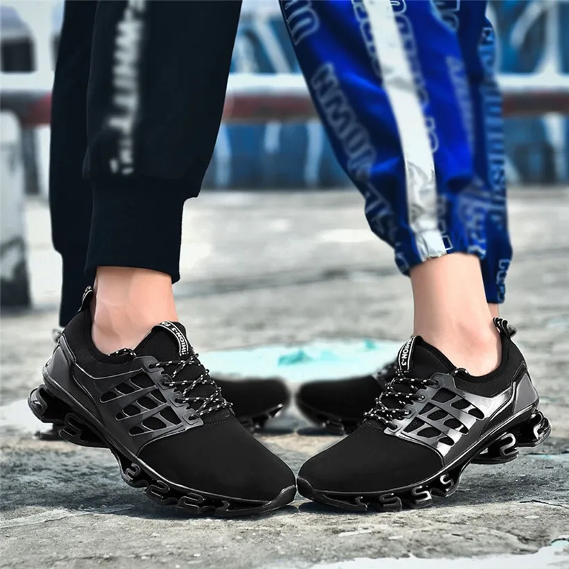 Мужские кроссовки для бега легкие разноцветные на шнурках с закругленным носком