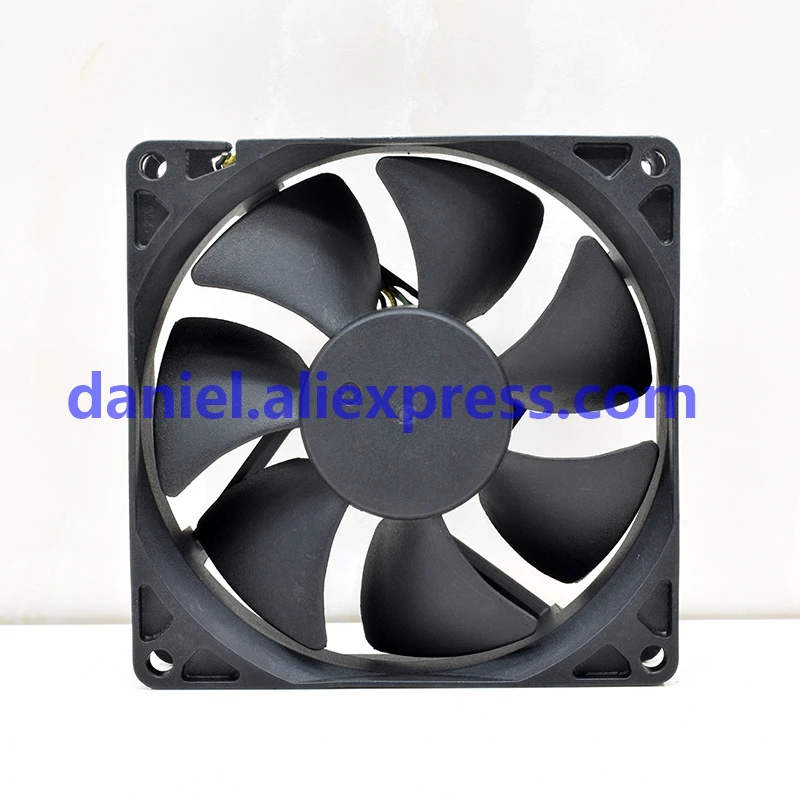 ADDA AD0912UX A7BGL 12V 0.50A 90254 линейный регулятор температуры теплоотвода