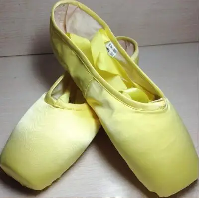 yellow Атласные балетки; обувь для профессиональных девушек; женские балетки с лентами; обувь для танцев; цвет красный, синий; B23 - Цвет: yellow