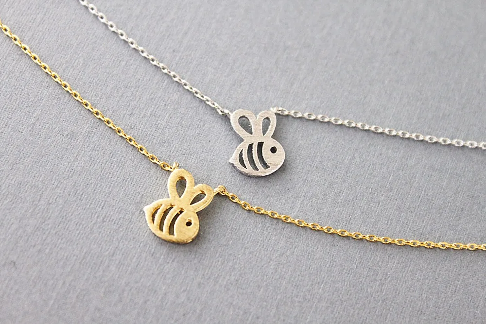 

Jinleansu Bumble Bee Necklaces Honeybee Tiny Pendant Necklace Animal Choker Collette For Women Girl 10pcs/lot