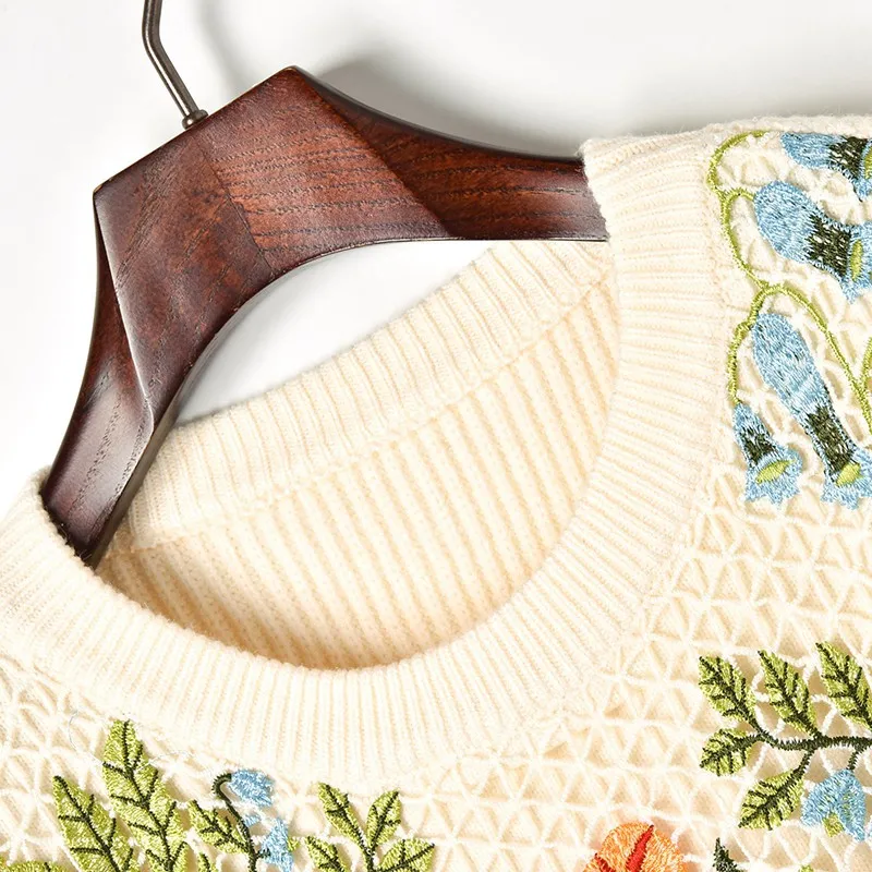 Luxury Embroidery Flower Knit Sweater 2018 Winter New Hollow Crew Neck Female Loose Thick Pullovers Sweaters | Женская одежда