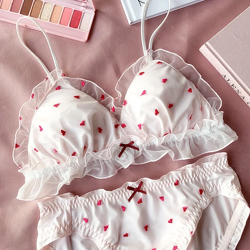 new young girls small wire free sleep underwear lace love embroidery thin cup with pad Japanese lingerie bra and panty set