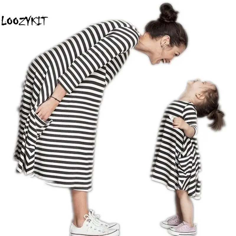 Loozykit модная одежда для мамы и ребенка одинаковые Семейные наряды в полоску