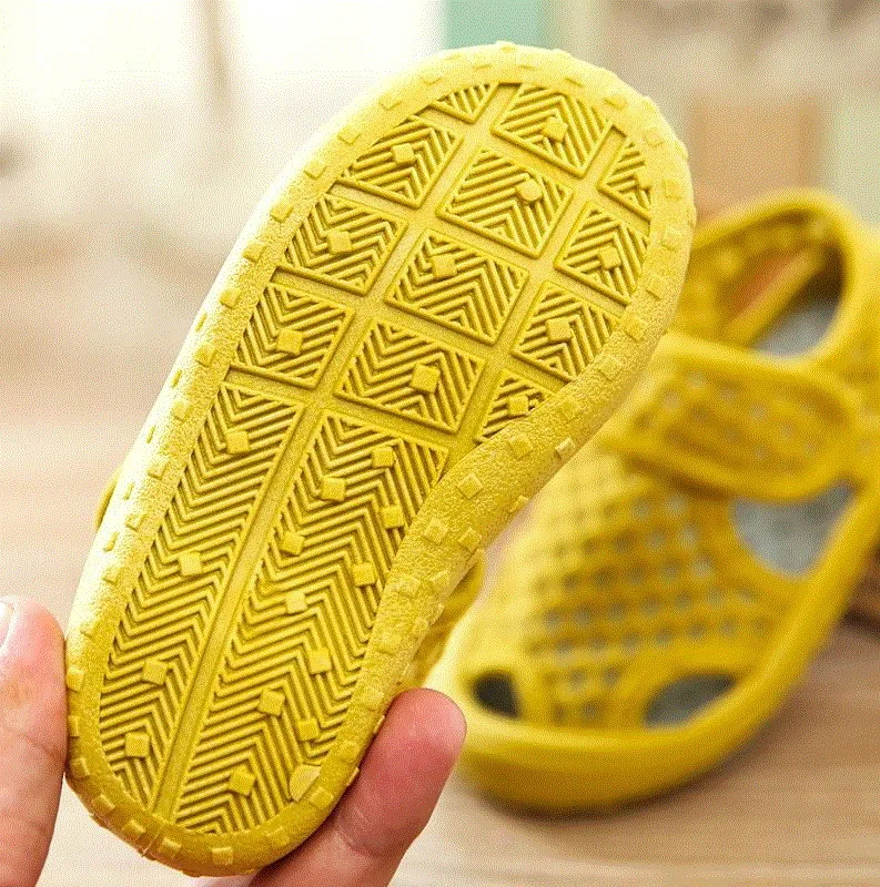 

2019 summer new Fashion girls boys shoes Net cloth children school Flat sandal sneakers sandy beach Super soft and comfortable