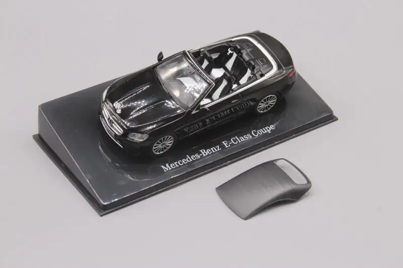 Я весы 1:43 MB E-CLASS A238 купе сплав модель машинки, Diecast металлические игрушки подарок на день рождения для детей, носки для мальчиков и другие