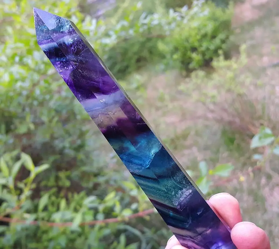 

TOP 83-100g Natural fluorite QUARTZ CRYSTAL WAND POINT HEALING