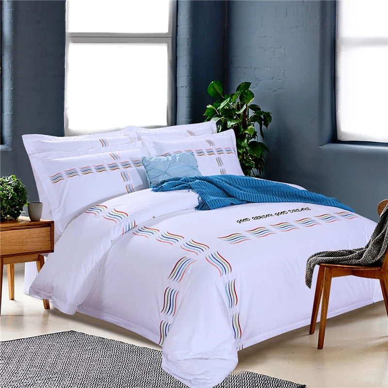 

100% cotton Embroidered Bedding Set .Bedding Set includes Duvet Cover Bed sheet Bed Linen Pillowcases.without comforter