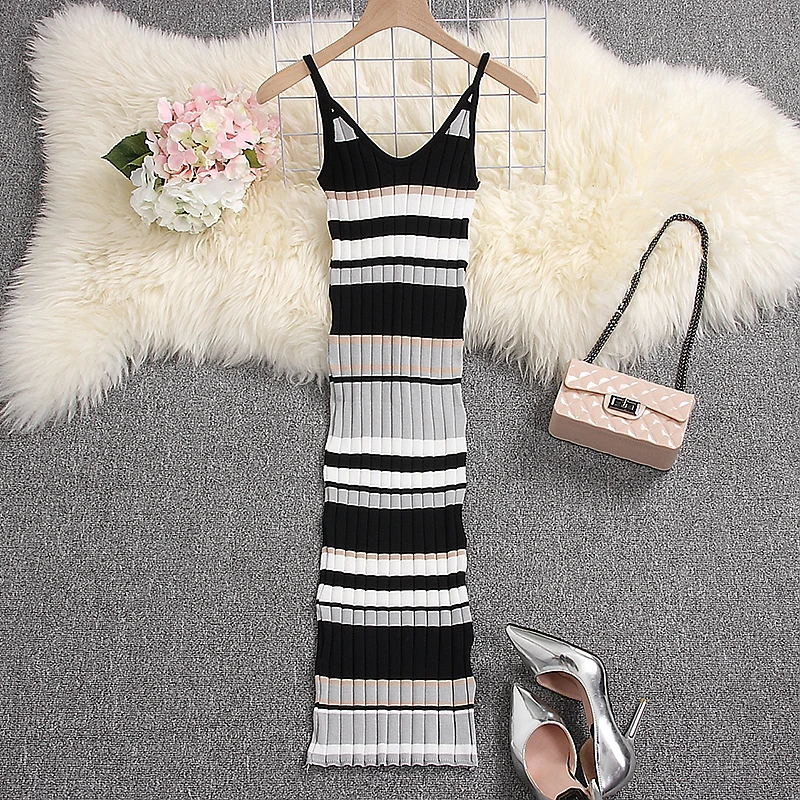 Женское вязаное платье ALPHALMODA Радужное Полосатое облегающее эластичное на