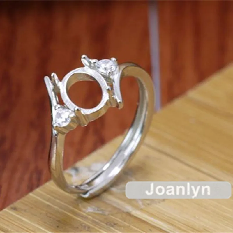 Кольцо Joanlyn с овальными кабошонами 6x8 мм покрытием из белого золота регулируемое