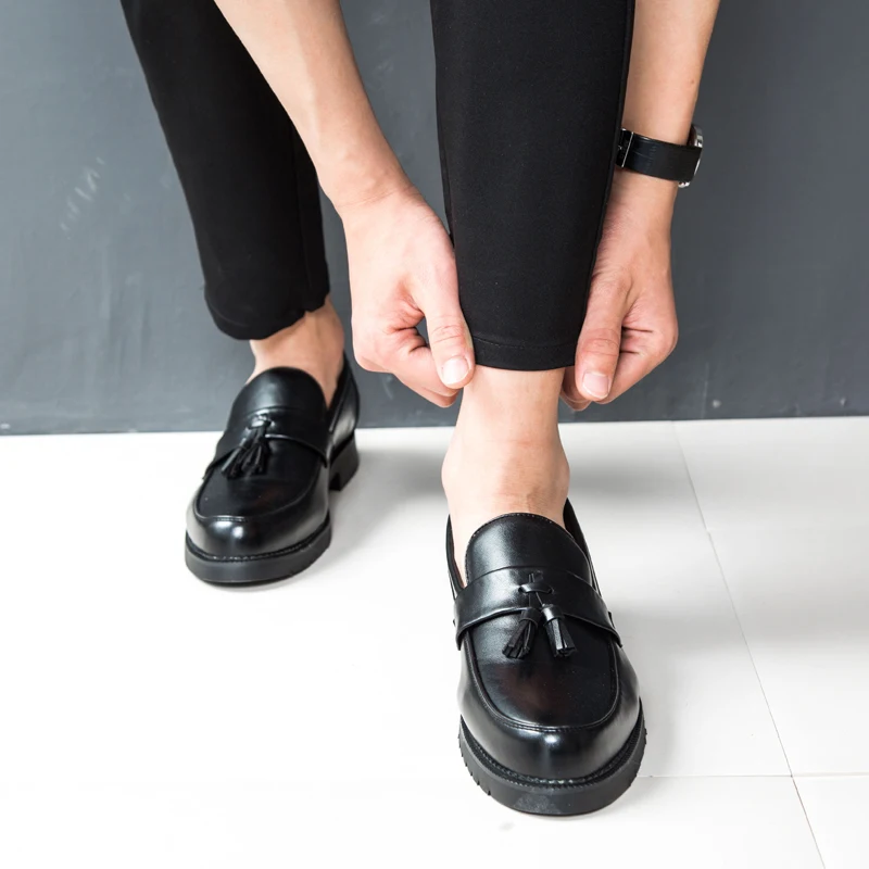 Деловые туфли мужские на плоской подошве повседневные оксфорды в британском