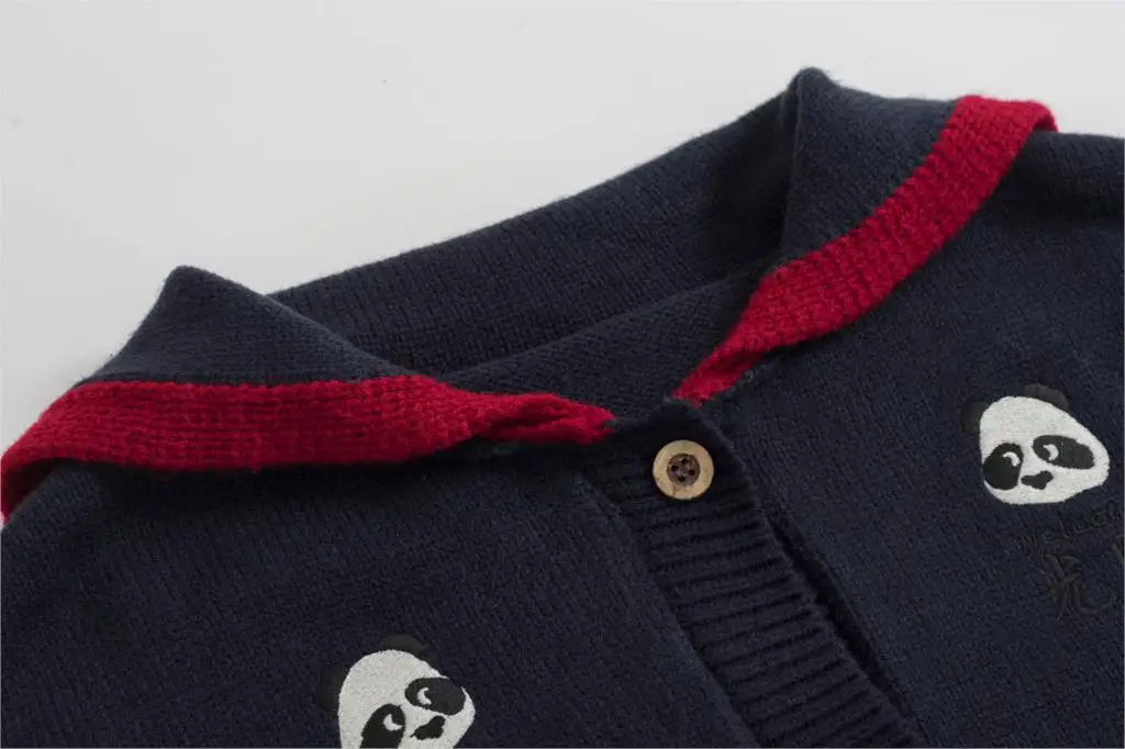 Женский Теплый кардиган с вышивкой панды темно-синий вязаный красной полосой на