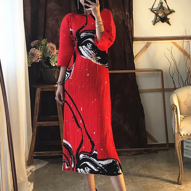 Changpleat Весенние новые свободные платья с принтом Miyak Плиссированное модное платье большого размера с круглым вырезом и рукавами летучая мышь большое эластичное платье D908