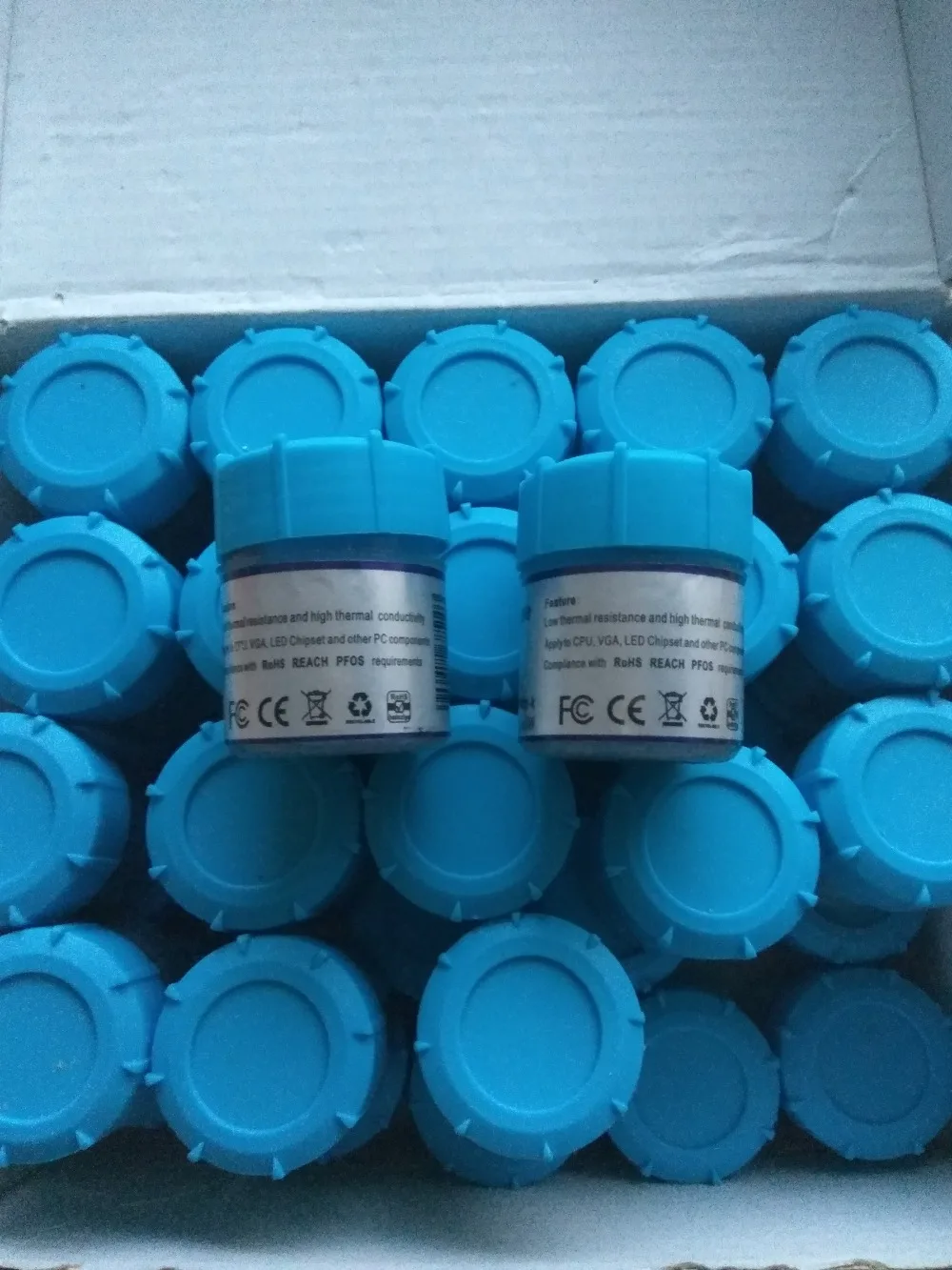 

40pcs/lot Grey Compound Thermal Conductive Grease Cooling Cooler Silicone Grease For CPU Heatsink CPU Thermal grease