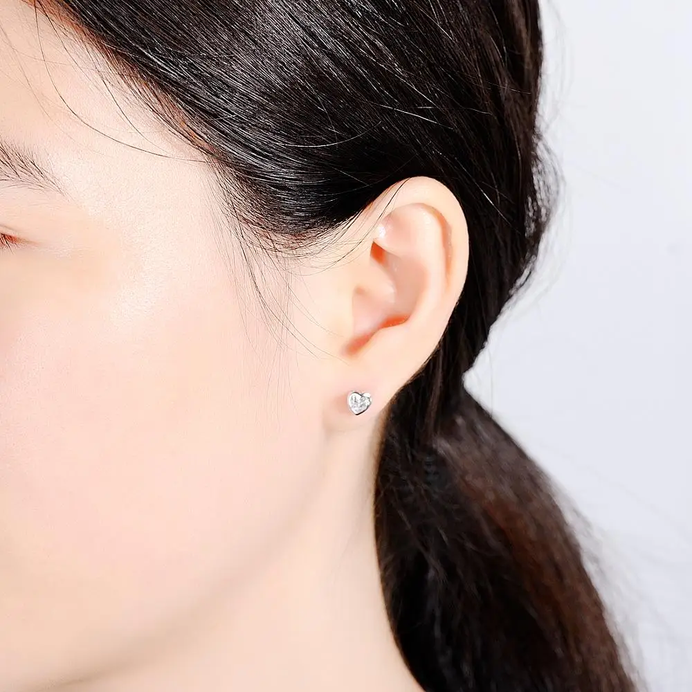 Серебряные серьги для женщин маленькие белые гвоздики с кубическим цирконием