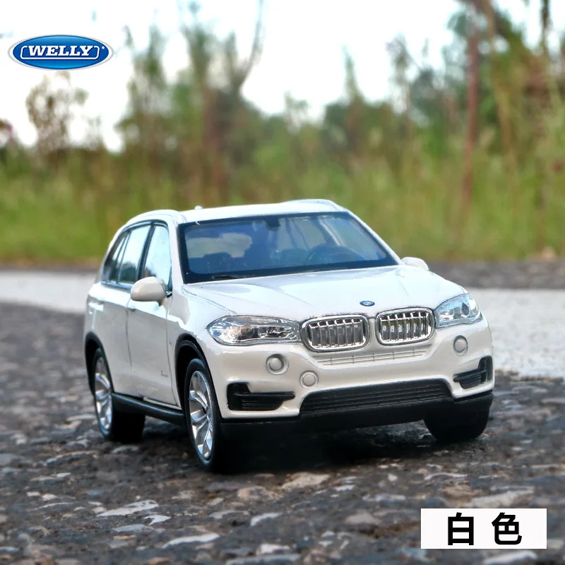 Бесплатная доставка 1:36 для BMW X5 Игрушечная модель автомобиля из сплава с функцией