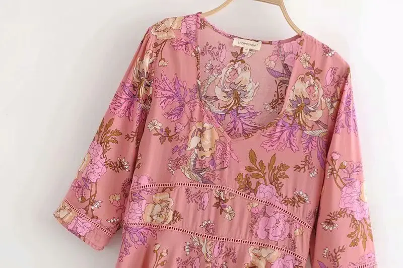 Женское пляжное платье миди VOGUEIN розовое/черное с цветочным принтом и рукавом 3/4