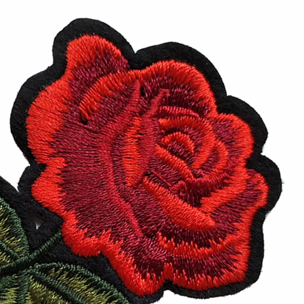 Новинка 2 шт. маленькая красная роза Цветочная вышивка ПРИШИТАЯ аппликация