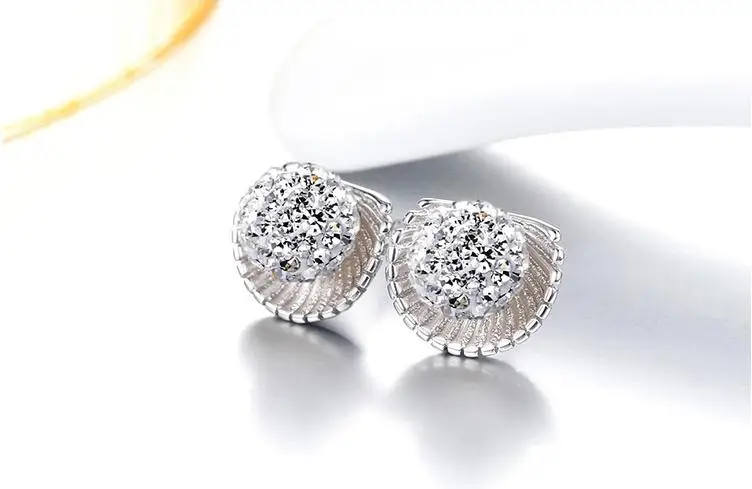 Женские серебряные сережки-гвоздики Модный Блестящий Кристалл в виде ракушки из