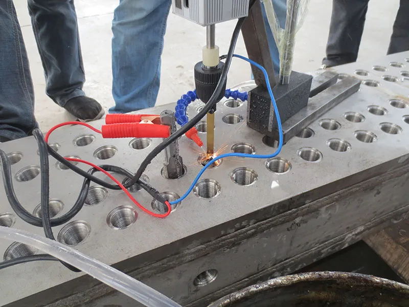 Сломанной кран для удаления электроэрозионные Машины EDM 8C SFX бренд|broken tap|tap