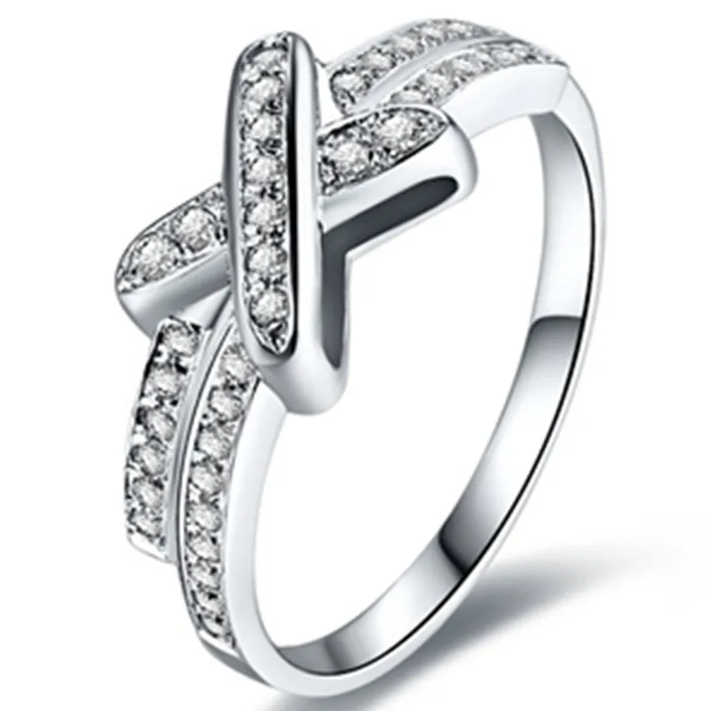 Женское кольцо с искусственным бриллиантом Bow дизайнерское из стерлингового