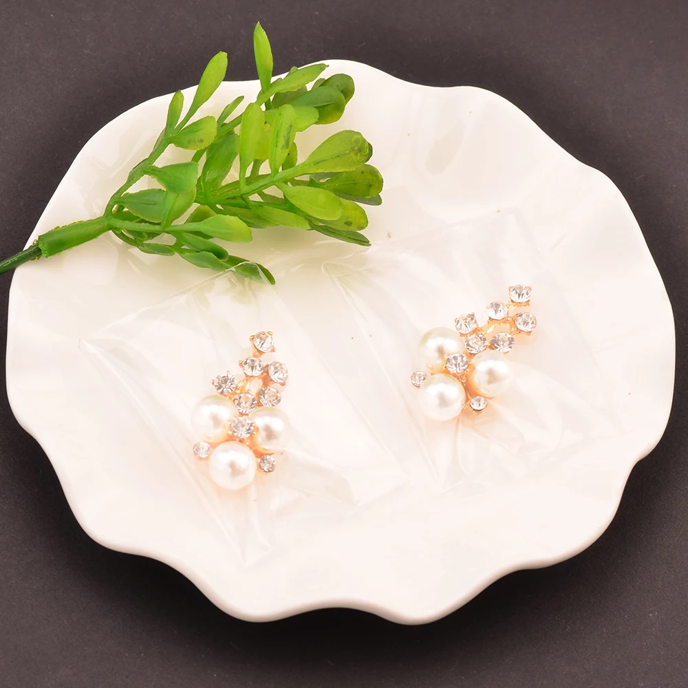 

Set of 100pcs Rhinestone Pearl Emellishments Phone Decoration 32MM*16MM Gold Color Flat Back