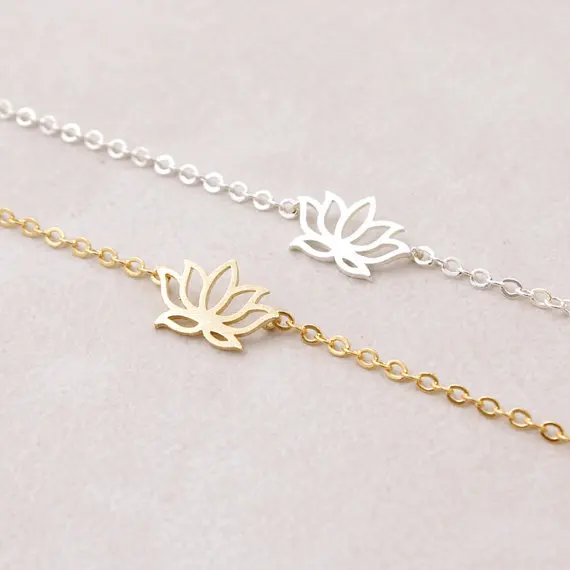 

Daisies 1PCS Gold Silver Lotus Bracelets for Women Jewelry Flower Bracelet