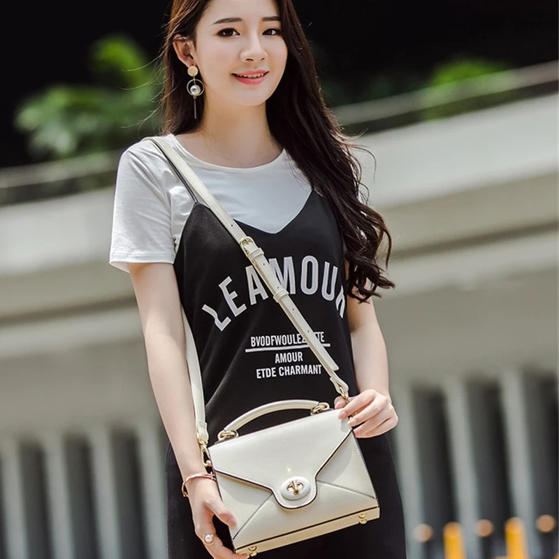 Для женщин Курьерские сумки панелями бежевый сумка через плечо прилив небольшой