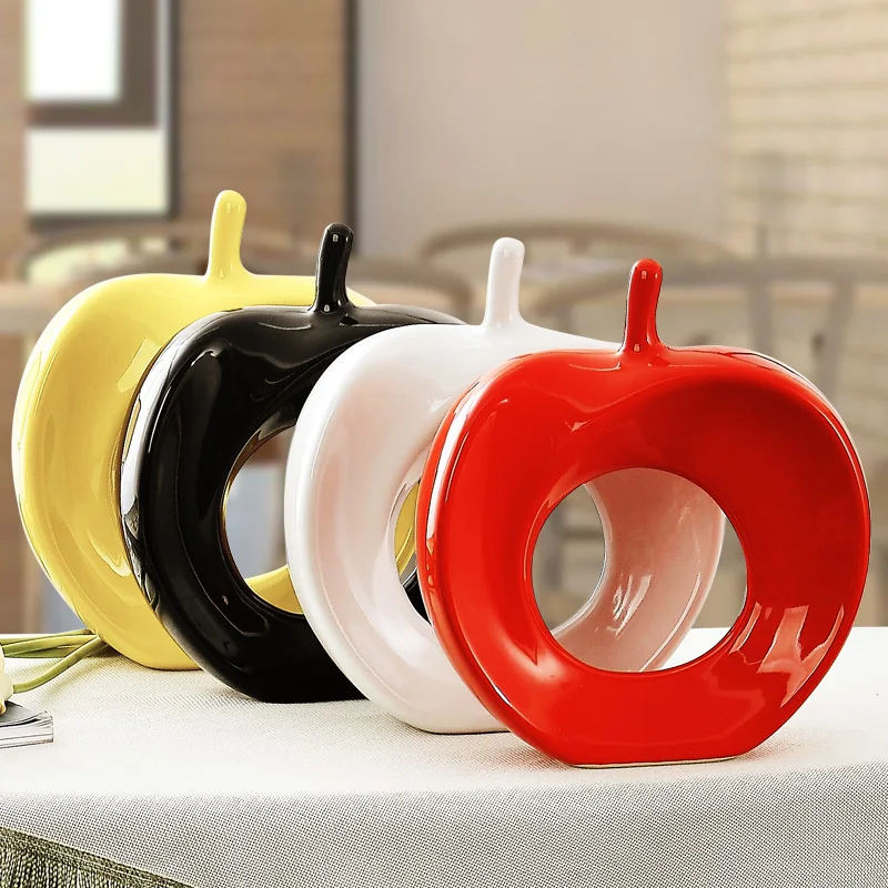 

Modern Ceramic Golden Color Apples Furnishing Articles Hollow Out Apple Craft Ornaments Simple Home Decoration