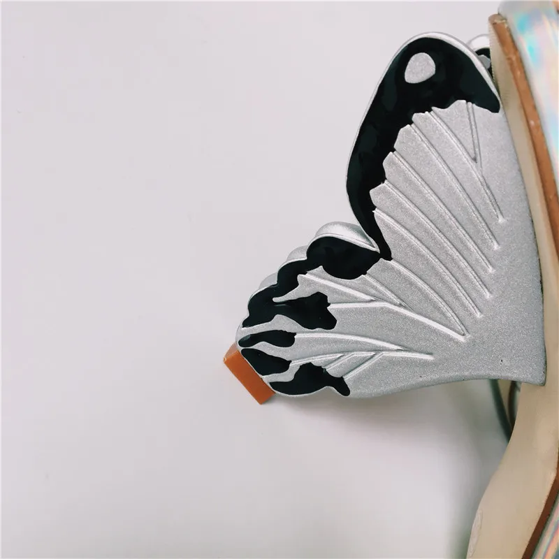 Женские сандалии-гладиаторы из натуральной кожи серебристого цвета с