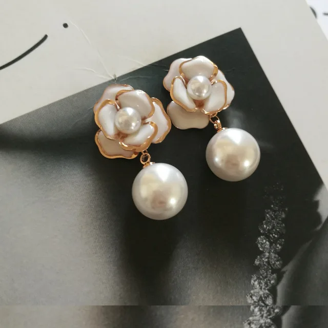 Серьги-подвески в форме цветка Chich Camellia cc Boucle d'oreille femme pendante перламутр серьги с жемчугом