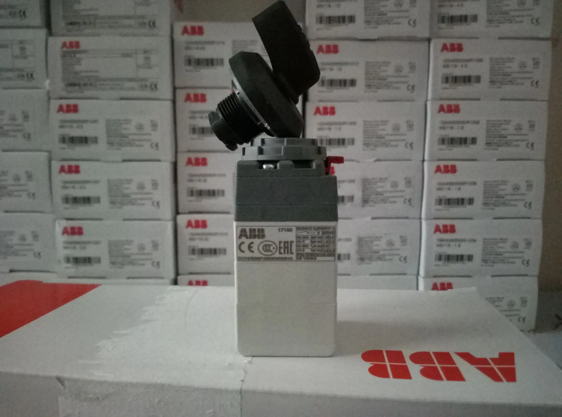 Оригинальный оригинальный кулачковый переключатель ABB OC10G06P4BN00S05HA новый 1