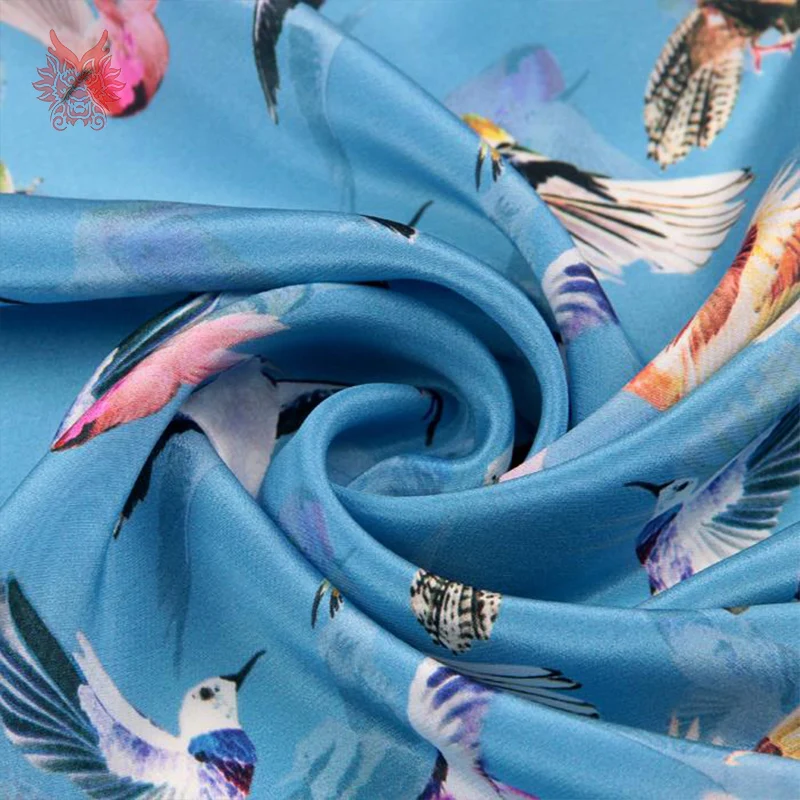 Весна Лето 100% шелк крепдешин ткань для платья Белый Синий прекрасная птица