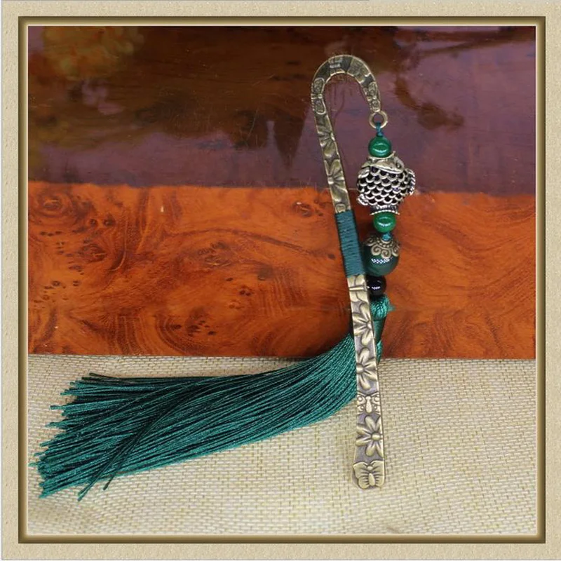 

Ethnic wind Retro Metal Fish Pendant Bookmark with Carnelian Fringe Reading Gift Prize Presents Hairpin for Office and School