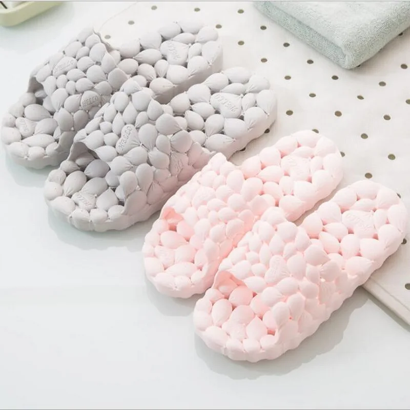 Sandals slippers female summer bathroom slippers leaking couple hollow leaking soft bottom slip size 35-44