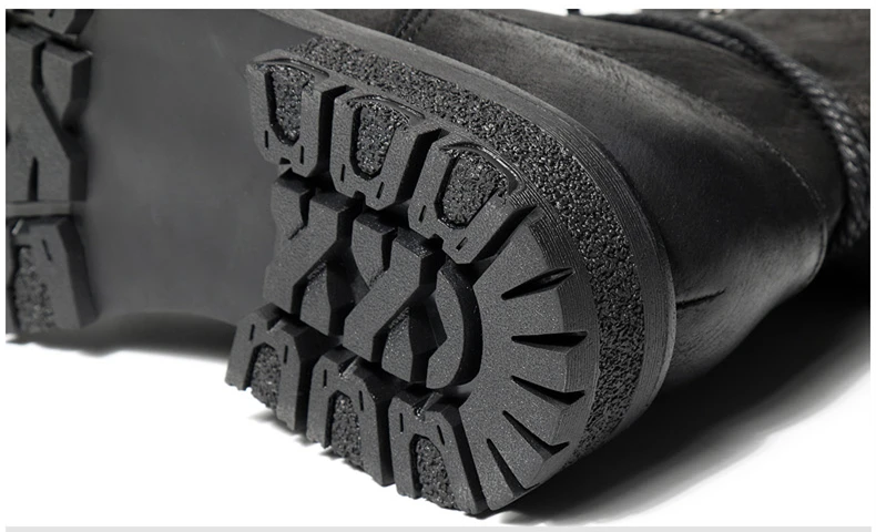 British style Men boots Luxury Vintage Military boots Genuine leather Tooling shoes Motorcycle boots botas hombre 02A