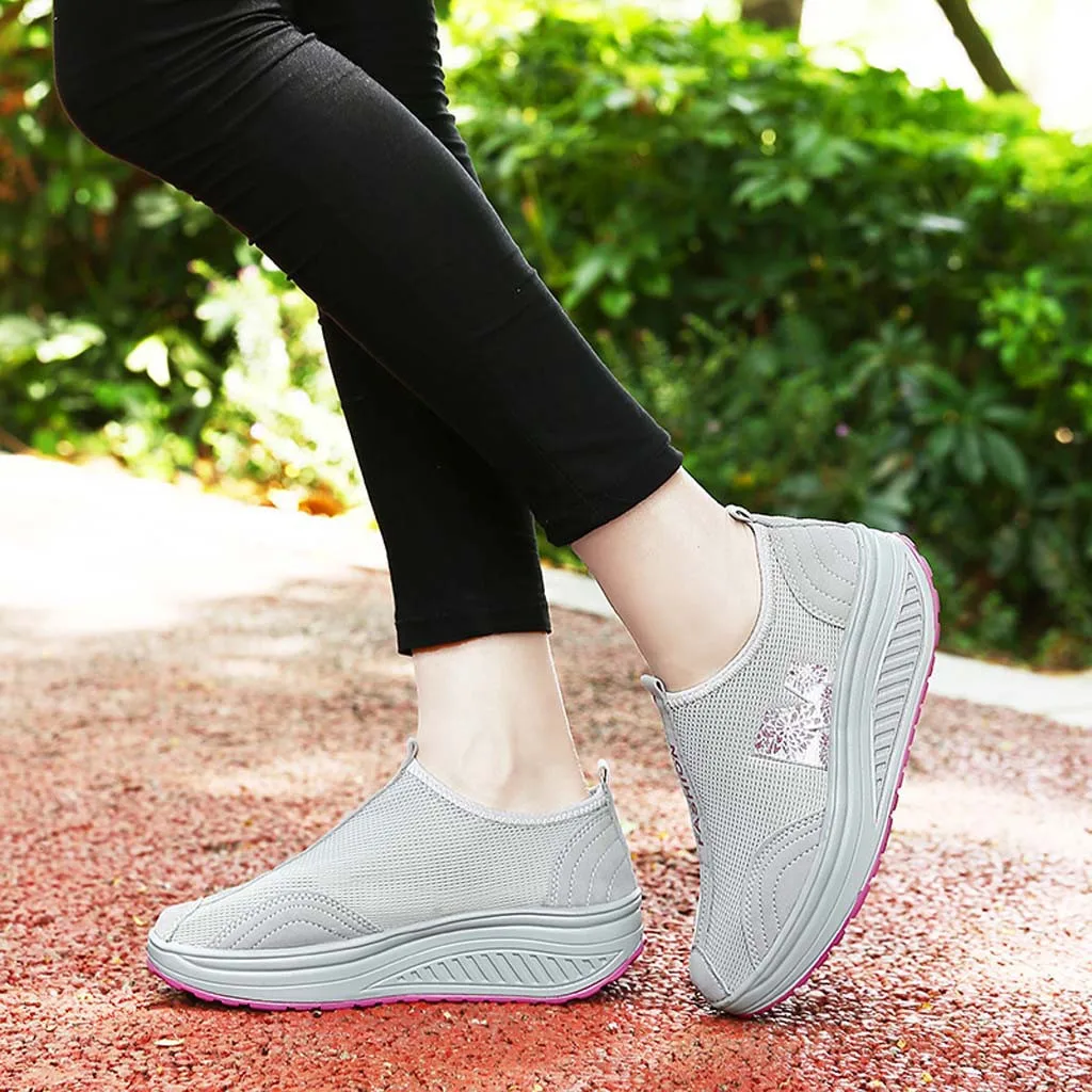 Женская обувь Сникеры Черная повседневная на платформе 2019 женская весенние