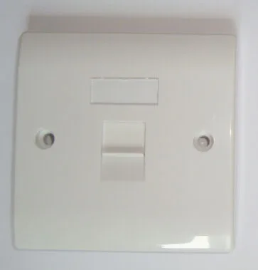 Настенная пластина с 1 портом и гладким углом в британском стиле изогнутая