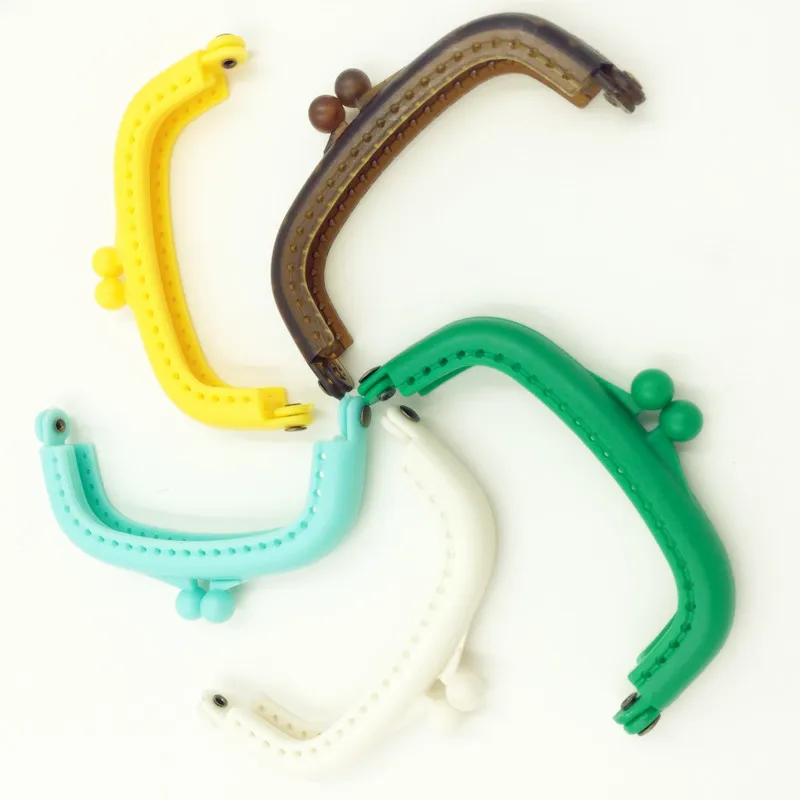 

5Pcs Kiss Clasps Lock Semicircle Arch Frame Plastic Mixed Colors For Handbags Handle DIY Making Finding 8.5x5cm