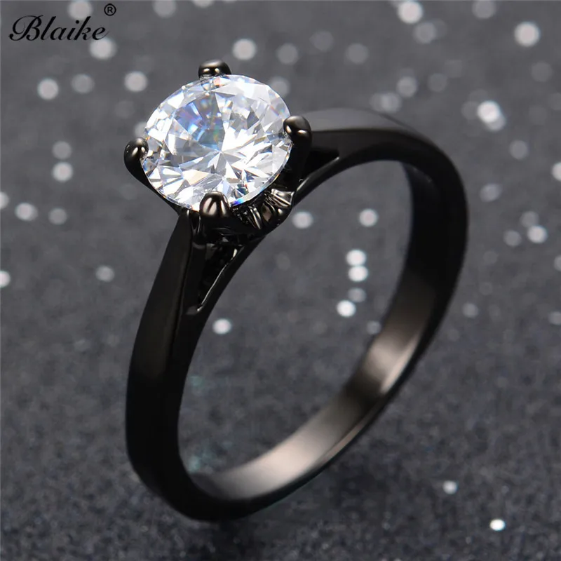 Женское кольцо с фианитом Blaike белое в простом стиле кристаллами из черного