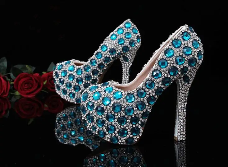 Великолепные свадебные туфли с кристаллами и стразами ручная работа уникальные