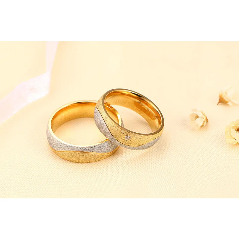 Золотой тон пара обручальные кольца для женщин мужчин пескоструйная Нержавеющая