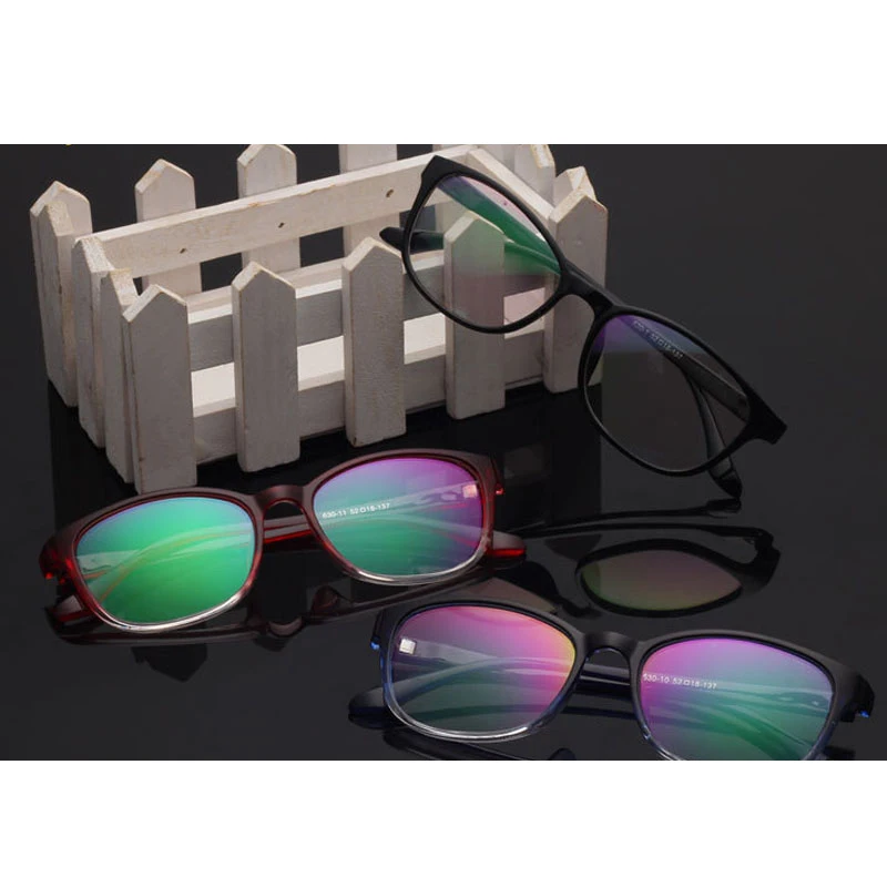 

Eyewear & Accessories
