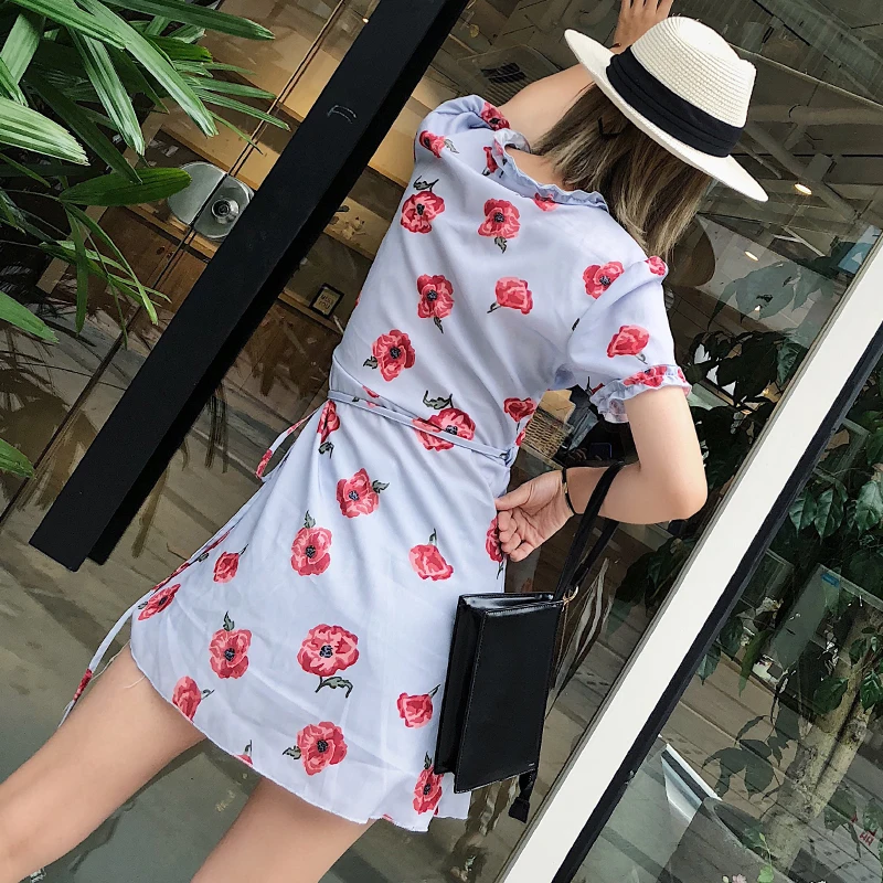 Элегантный ruched v шеи boho платье женщины с коротким рукавом цветочным принтом