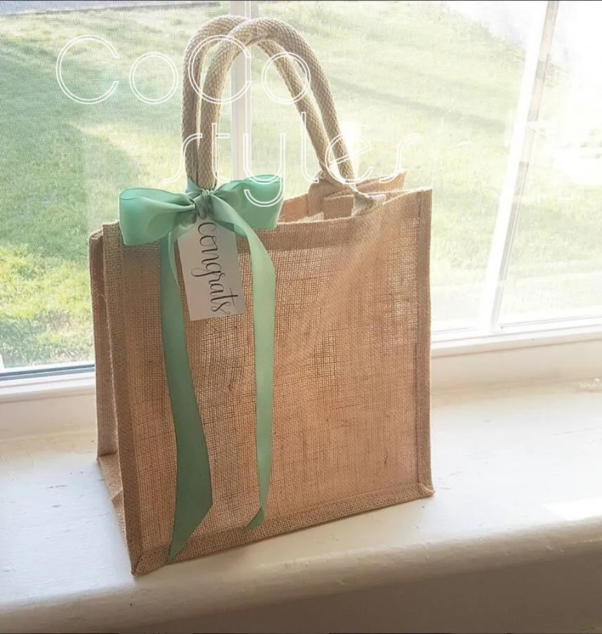Cocostyles custom rustic hand made gunny bag with peak green ribbon for lawn wedding souvenir gift | Дом и сад