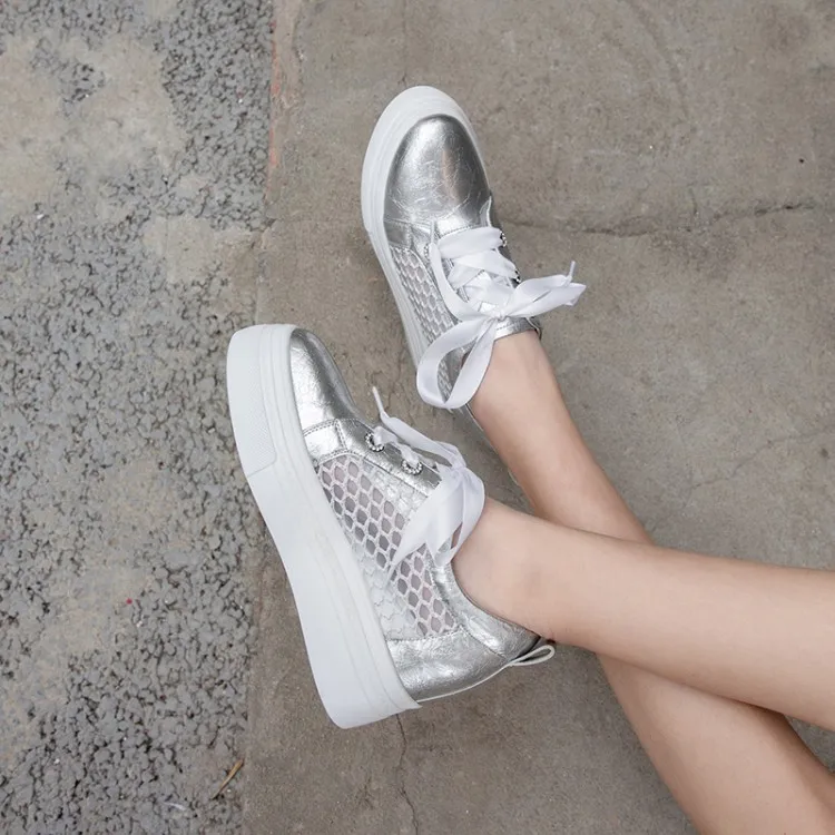 

Women's Shoes