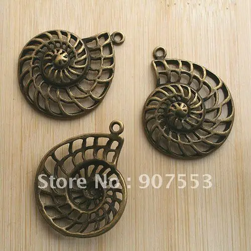 

8pcs antiqued bronze hollow hodmadod design pendant charm G610
