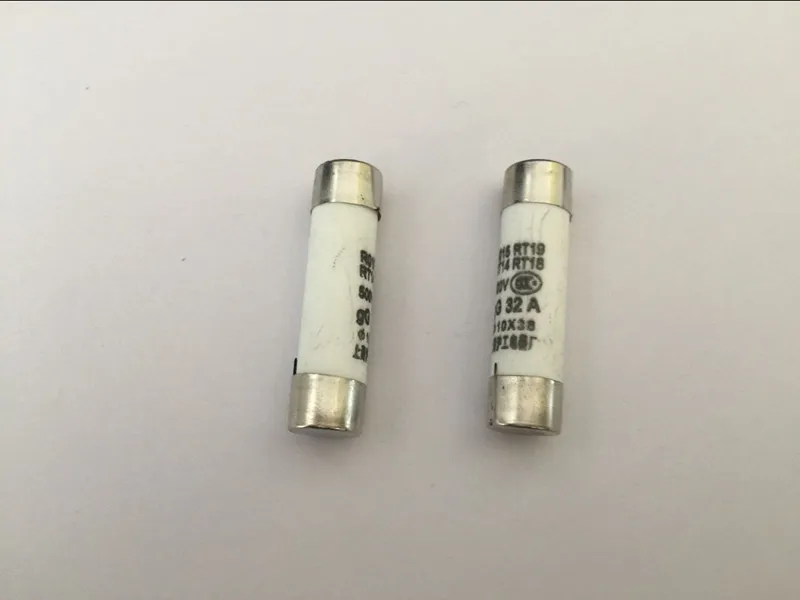 

20 шт. предохранитель R015 2A 500V 10*38 керамический предохранитель