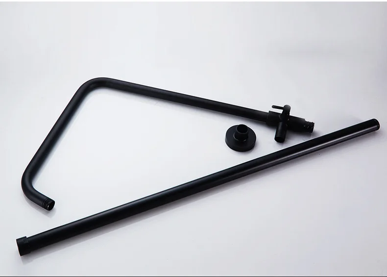 

Senducs Black Batrhoom