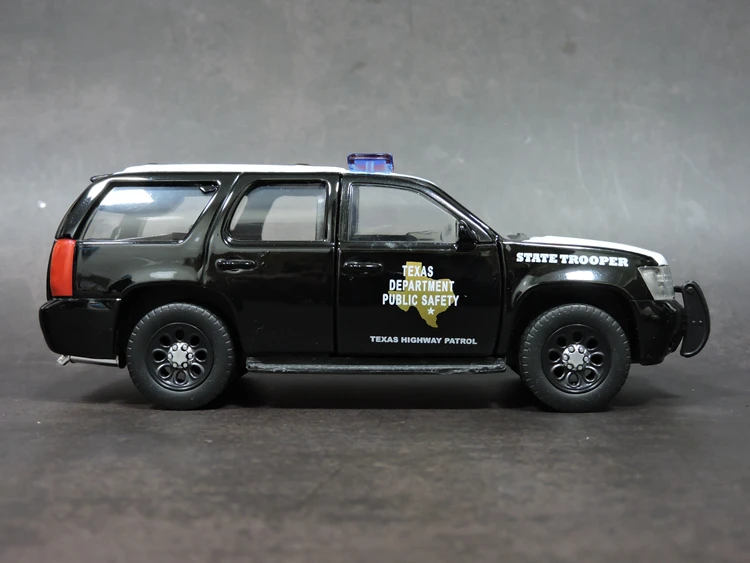 Специальный литой металл 1/32 Tahoe классический американский автомобиль модель дома дисплей Коллекция с упаковкой