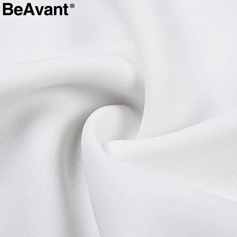 Женская винтажная блузка BeAvant белая офисная с v-образным вырезом и длинным